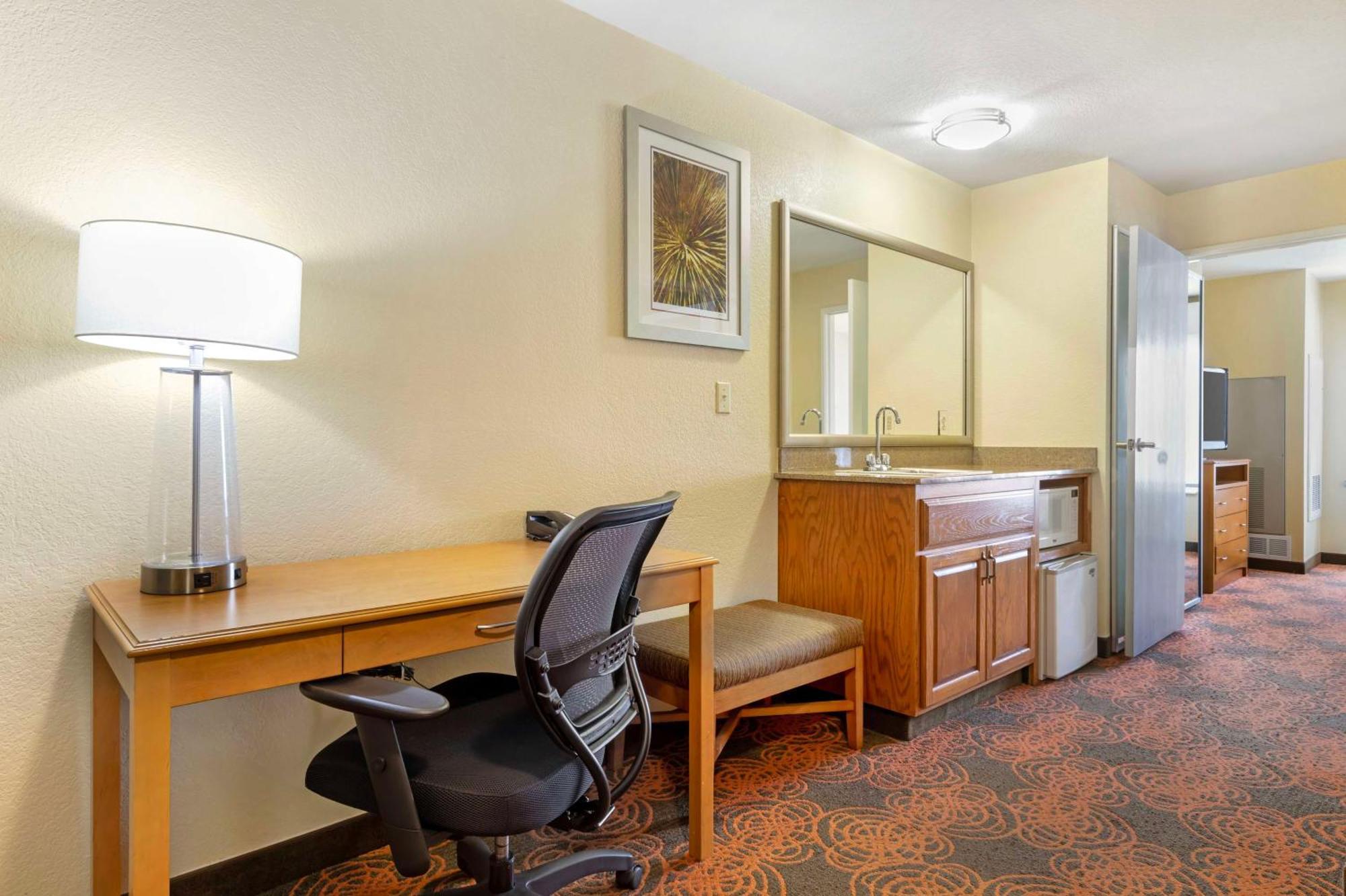 Best Western Plus Waco North Bagian luar foto