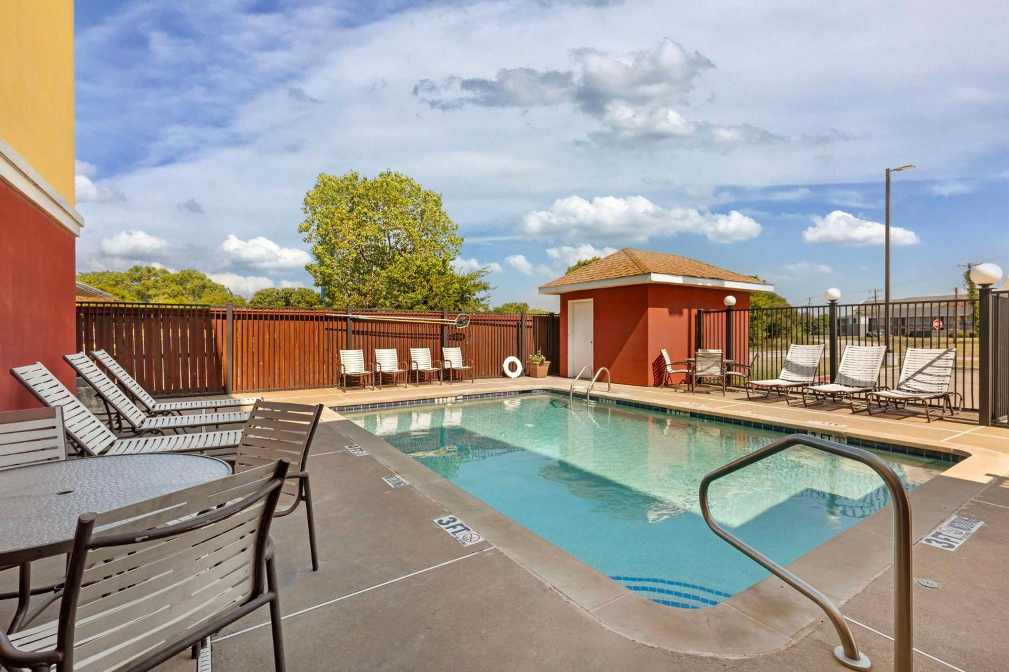 Best Western Plus Waco North Bagian luar foto